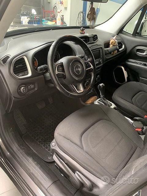 Usata Jeep Renegade 140 CV (102 kW) 2016 Grigio SUV