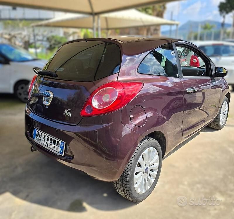 Usata Ford Ka Titanium 69 CV (50 kW) 2014 Viola Berlina