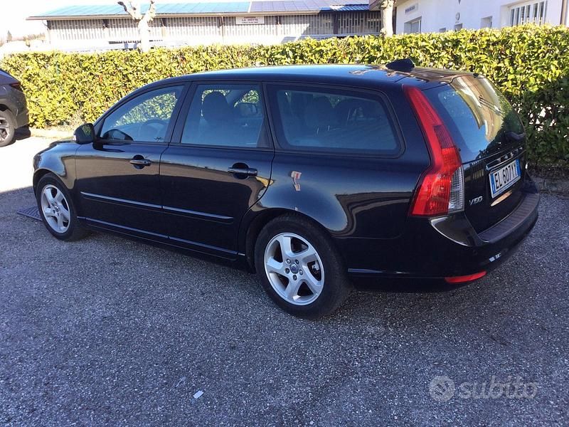 Usata Volvo V50 2012 Nero Station wagon