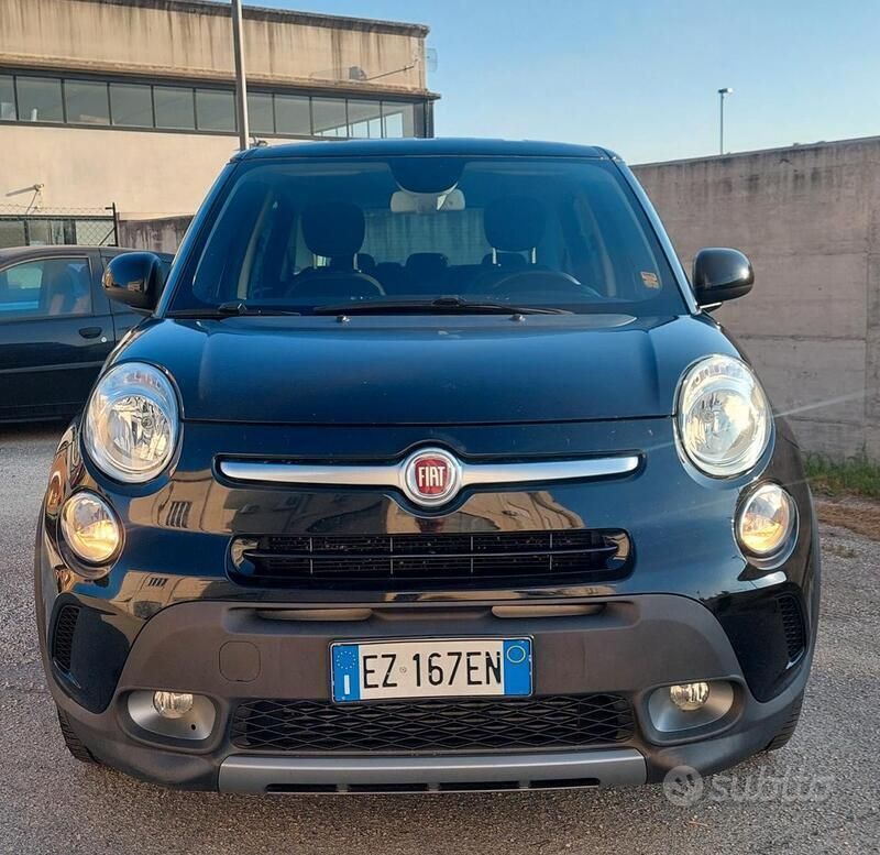 Usata Fiat 500L Trekking 85 CV (62 kW) 2015 Nero Monovolume