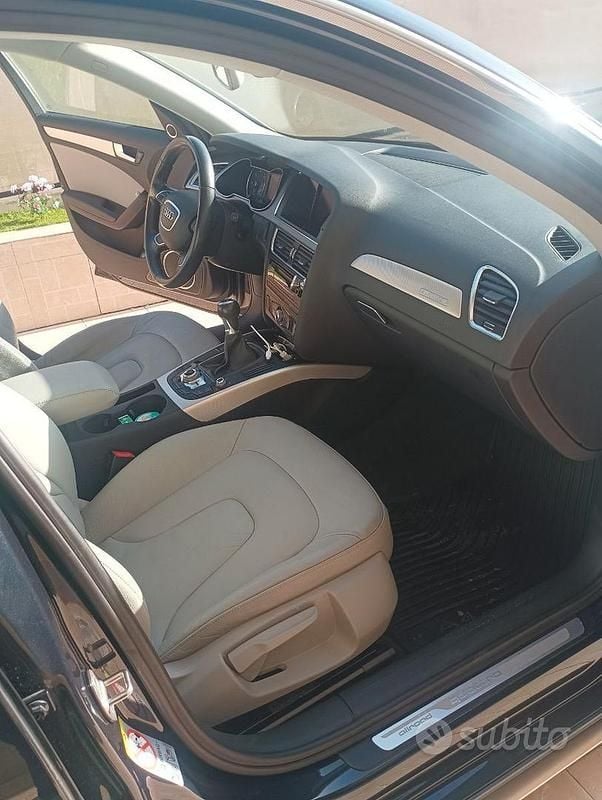 Usata Audi A4 Allroad 177 CV (130 kW) 2012 Blu Station wagon