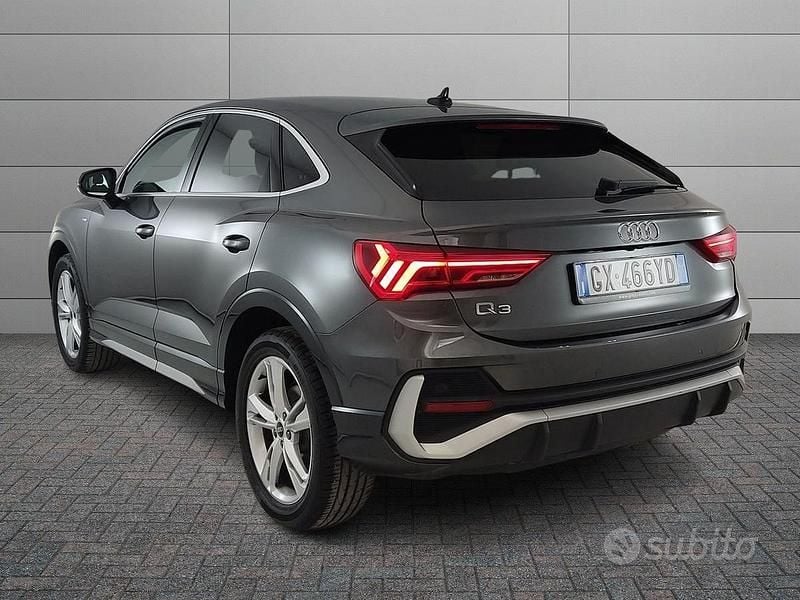 Usata Audi Q3 Sportback S-Line 150 CV (110 kW) 2025 Grigio SUV