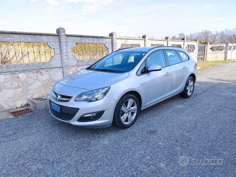 Usata Opel Astra 2014 Grigio Station wagon