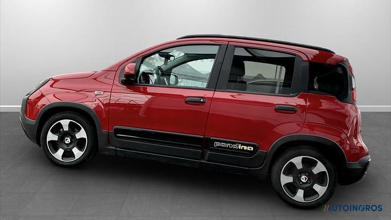 Usata Fiat Panda Cross Cross 69 CV (50 kW) 2025 Rosso Utilitaria