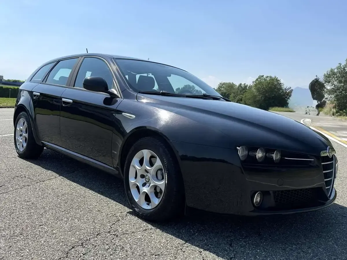 Usata Alfa Romeo 159 Distinctive 150 CV (110 kW) 2008 Nero Station wagon