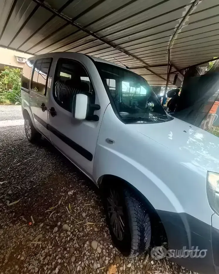 Usata Fiat Doblò 69 CV (50 kW) 2008 Bianco Monovolume