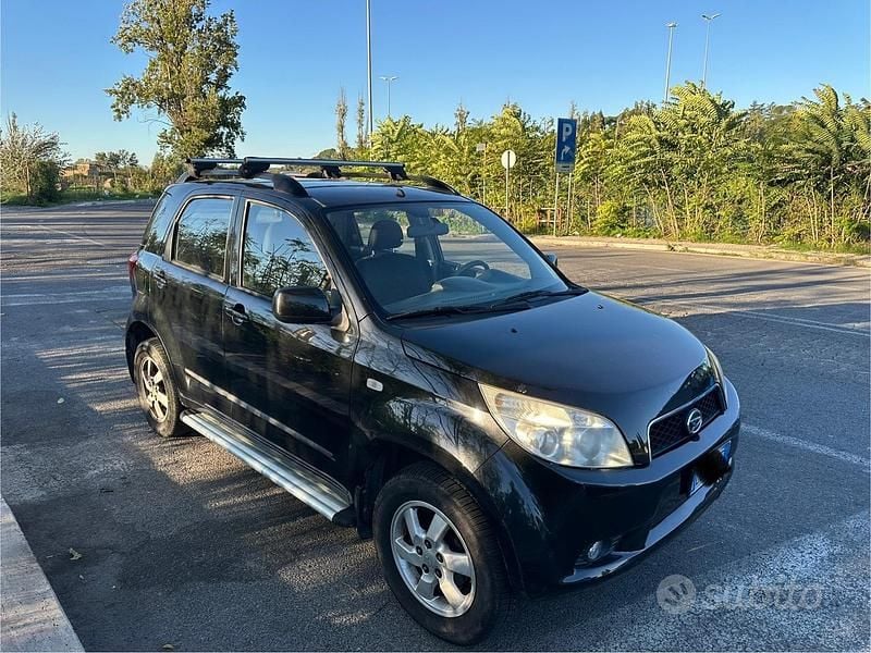 Usata Daihatsu Terios 86 CV (63 kW) 2007 Nero SUV