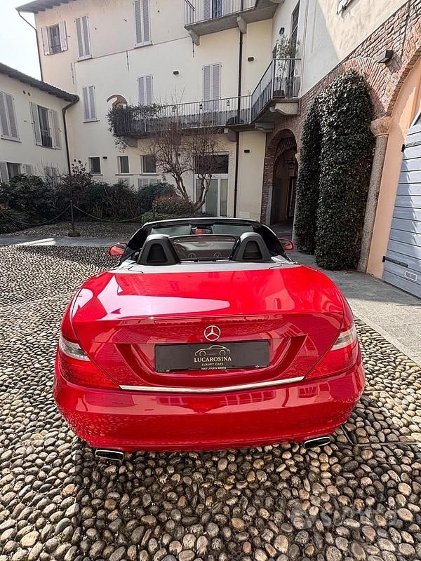 Usata Mercedes SLK250 204 CV (150 kW) 2012 Rosso Cabrio