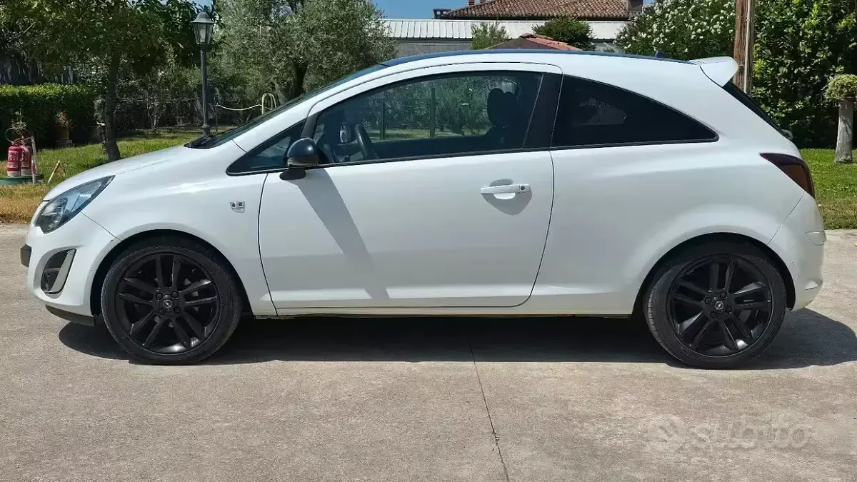 Usata Opel Corsa 95 CV (69 kW) 2014 Bianco Utilitaria