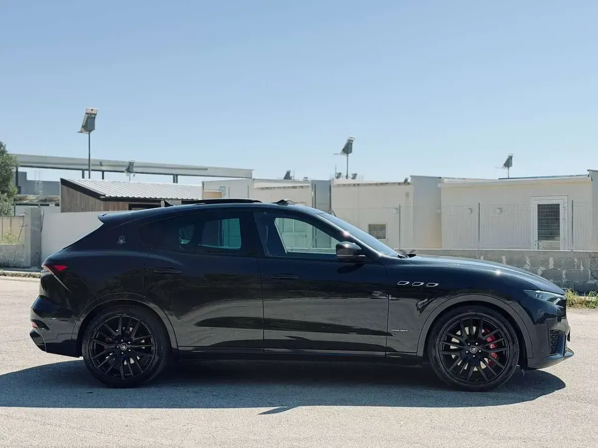 Usata Maserati Levante 250 CV (183 kW) 2020 Nero SUV