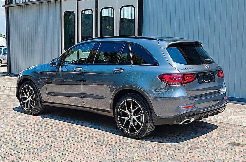 Usata Mercedes GLC300e Premium Plus 269 CV (197 kW) 2022 Grigio SUV