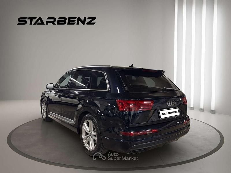 Usata Audi Q7 Business Plus 272 CV (200 kW) 2017 Blu/azzurro SUV
