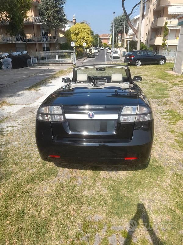 Usata Saab 9-3 Cabriolet Vector 150 CV (110 kW) 2007 Nero Cabrio