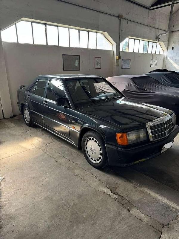 Usata Mercedes 190 185 CV (136 kW) 1986 Nero Berlina