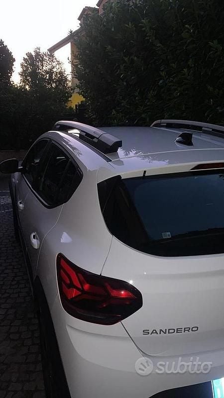 Usata Dacia Sandero Stepway 91 CV (66 kW) 2024 Bianco Utilitaria