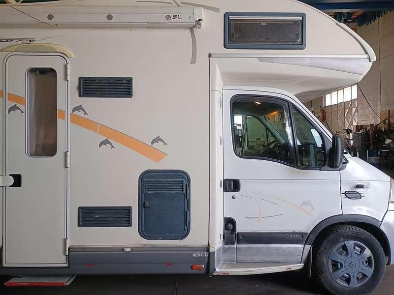 Bianco Usata 2008 Renault Master Furgone | 35.000 € - Immagine 1/3