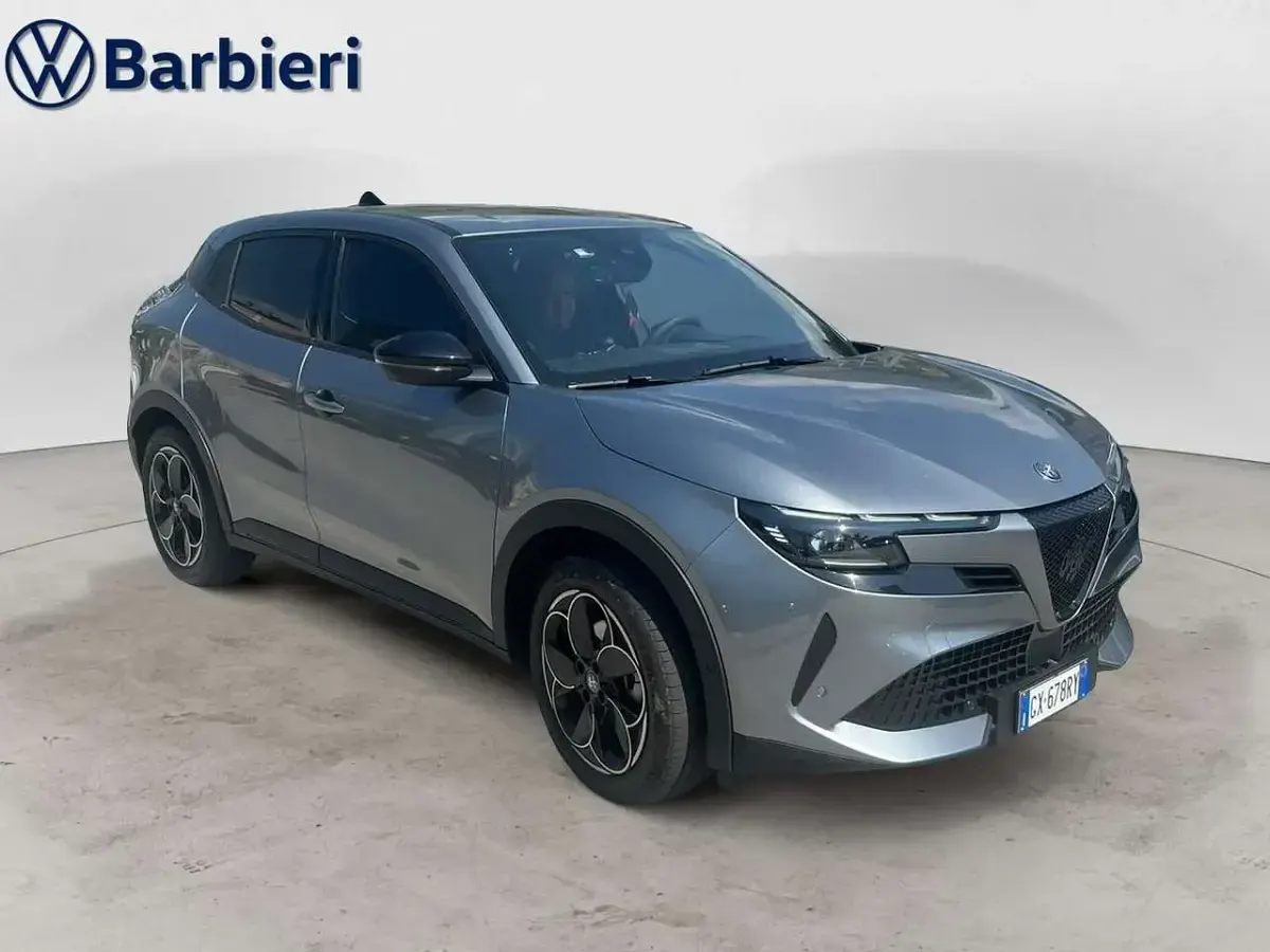 Usata Alfa Romeo Junior 136 CV (100 kW) 2025 Other SUV