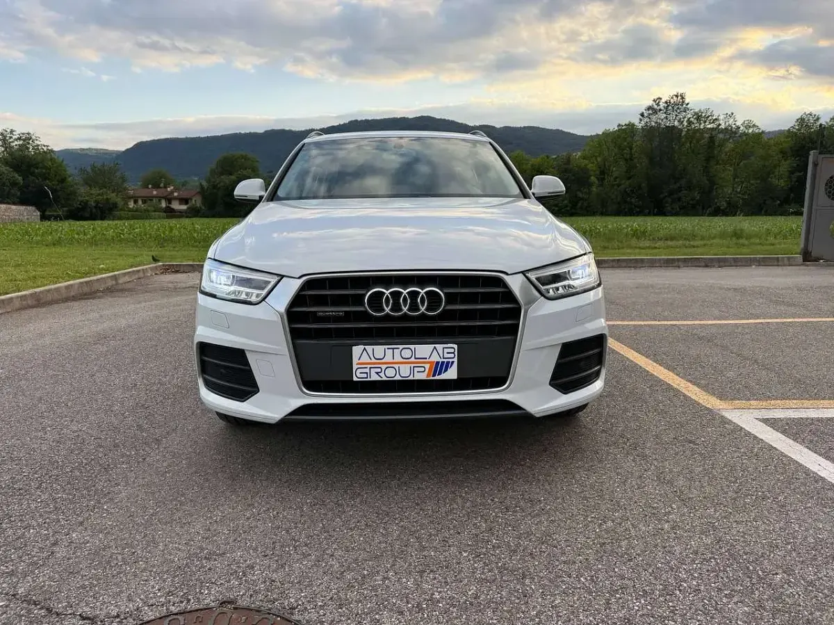 Usata Audi Q3 Business 150 CV (110 kW) 2015 Bianco SUV
