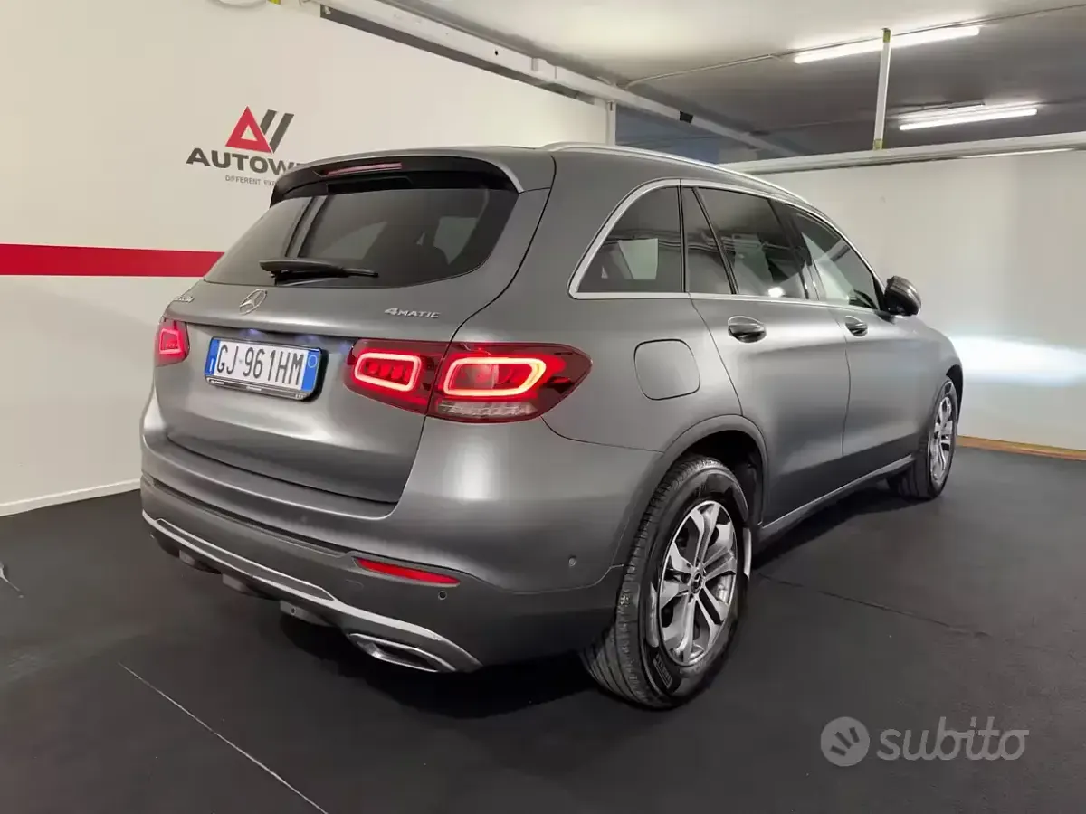 Usata Mercedes GLC220 Premium Plus 194 CV (142 kW) 2022 Grigio SUV