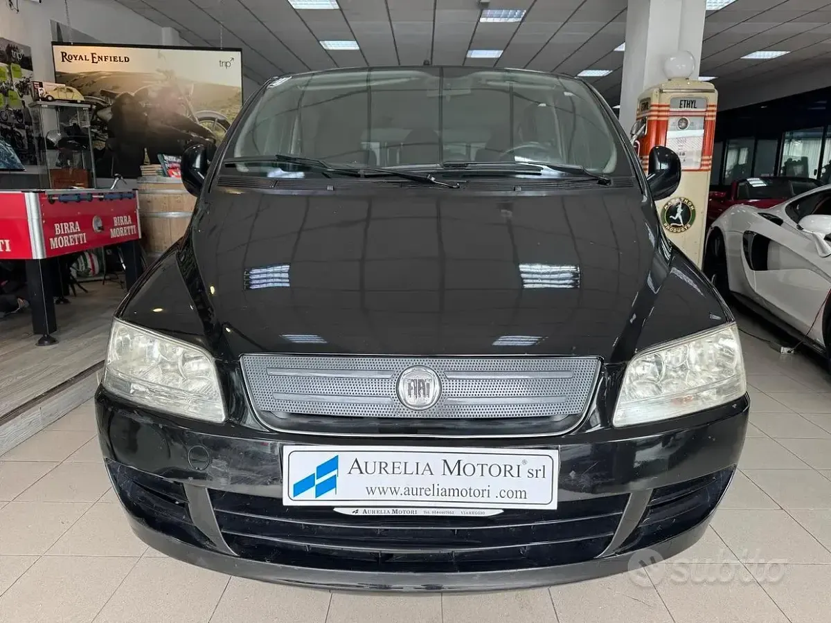 Usata Fiat Multipla Dynamic 103 CV (75 kW) 2010 Nero Monovolume