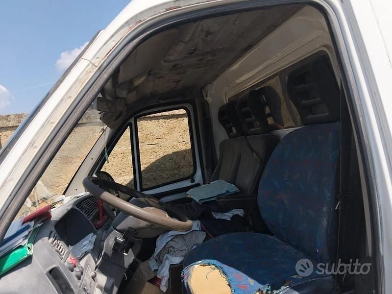 Usata Fiat Ducato 86 CV (63 kW) 2001 Bianco Furgone
