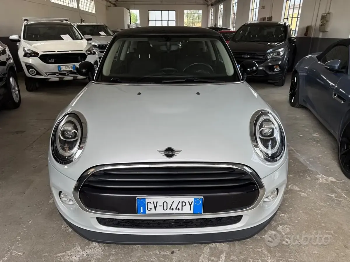 Occasion Mini Cooper D 116 ch (85 kW) 2019 Blanc Citadine