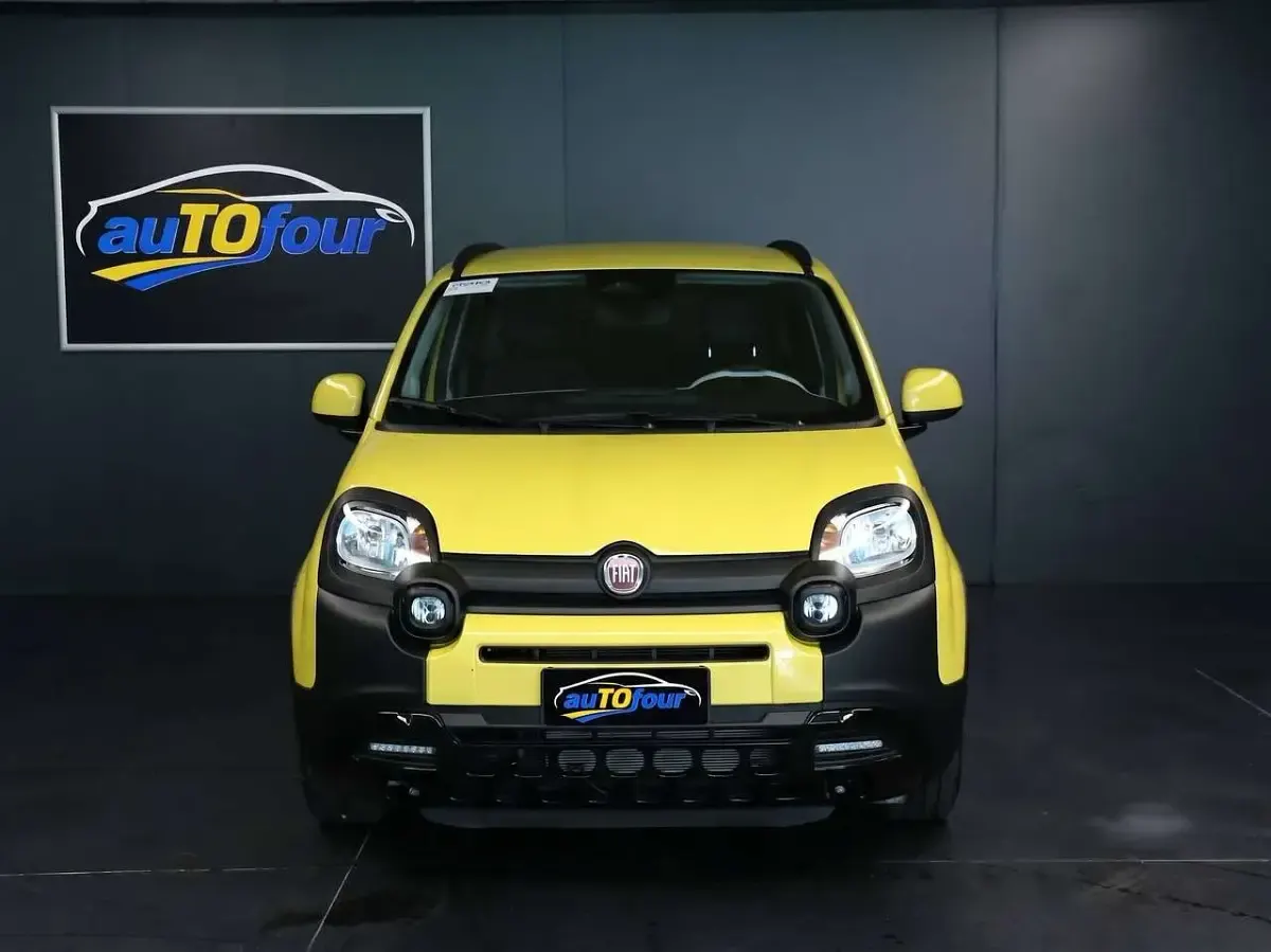 Nuova Fiat Panda Cross 65 CV (47 kW) 2026 Giallo Utilitaria