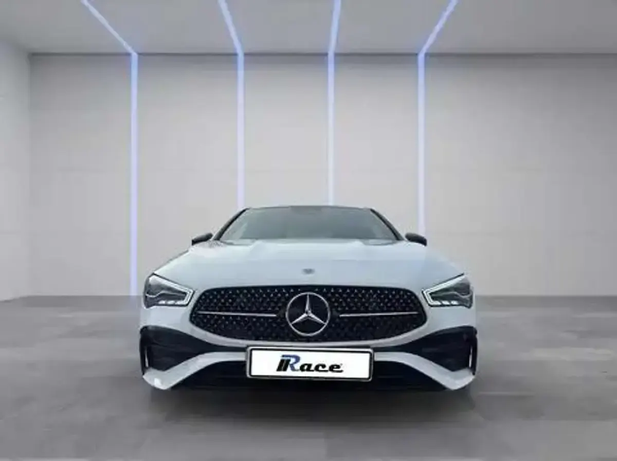 Usata Mercedes CLA200 Premium 163 CV (119 kW) 2025 Bianco Coupé