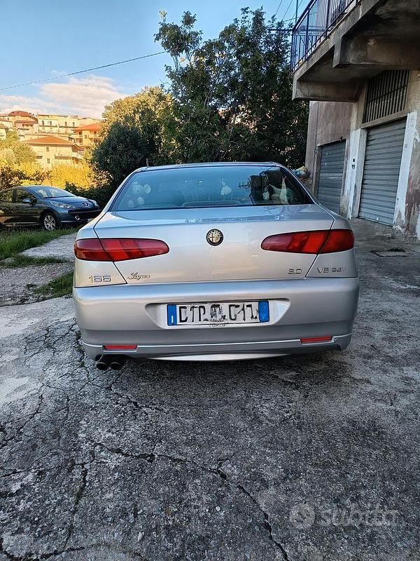 Second-hand Alfa Romeo 166 Super 220 CP (161 kW) 2001 Gri Berlinǎ