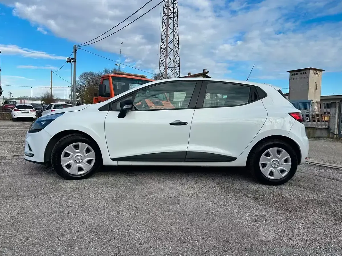 Usata Renault Clio IV 75 CV (55 kW) 2019 Bianco Furgone