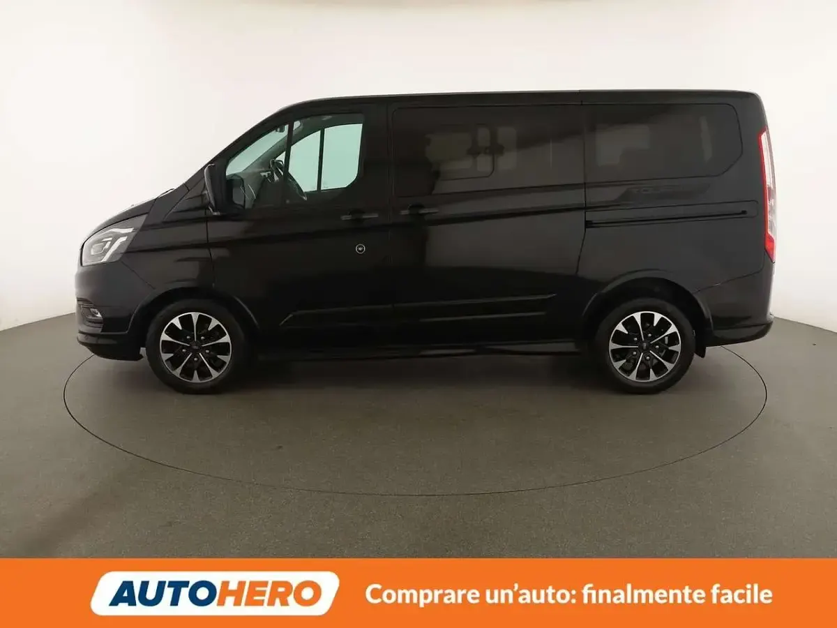 Usata Ford Tourneo Custom Sport 185 CV (136 kW) 2021 Nero Furgone