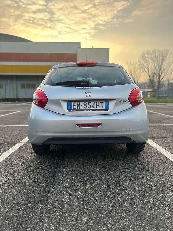 Usata Peugeot 208 Access 68 CV (50 kW) 2012 Utilitaria