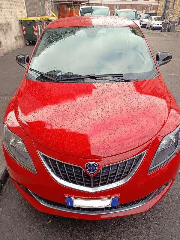 Usata Lancia Ypsilon Gold 69 CV (50 kW) 2021 Utilitaria