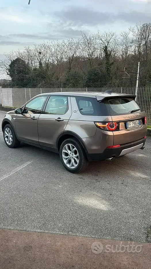 Usata Land Rover Discovery Sport HSE 180 CV (132 kW) 2016 Marrone SUV