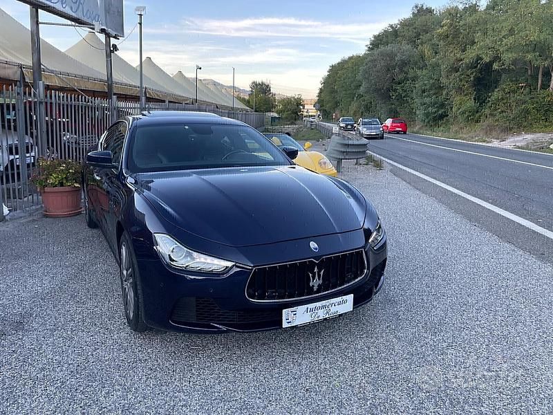 Usata Maserati Ghibli 275 CV (202 kW) 2017 Blu Berlina