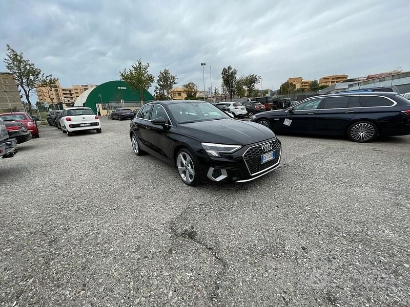 Nero Usata 2022 Audi A3 Tre volumi | 26.500 € (Cara) - Immagine 1/4