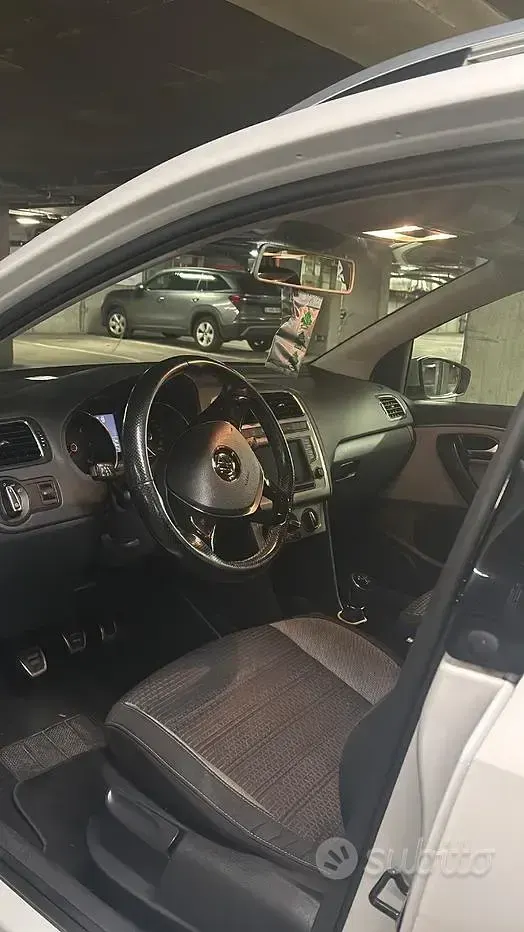 Usata VW Polo Cross 60 CV (44 kW) 2017 Bianco Utilitaria
