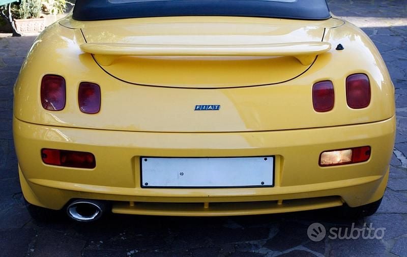 Usata Fiat Barchetta 131 CV (96 kW) 1998 Giallo Cabrio