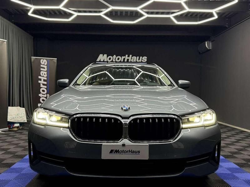 Usata BMW 520 190 CV (139 kW) 2022 Grigio Station wagon