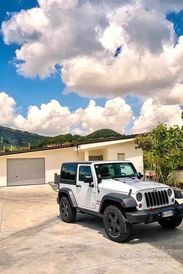 Usata Jeep Wrangler 200 CV (147 kW) 2013 SUV