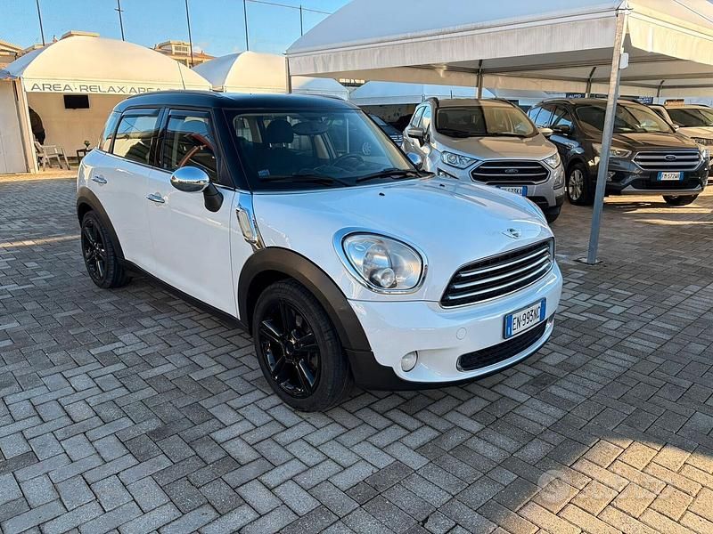 Usata Mini Cooper D Countryman 111 CV (81 kW) 2012 Bianco SUV