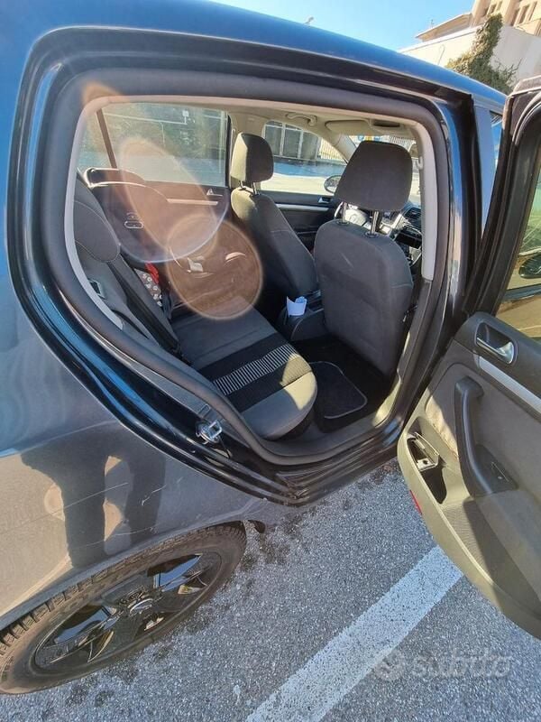 Usata VW Golf V 105 CV (77 kW) 2008 Utilitaria