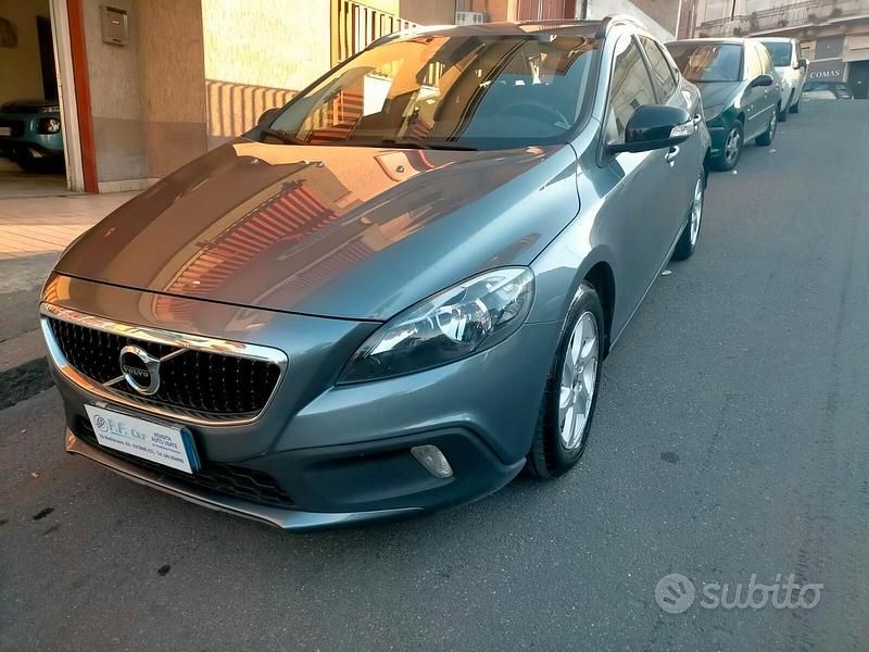 Usata Volvo V40 CC Plus 119 CV (87 kW) 2018 Grigio Station wagon