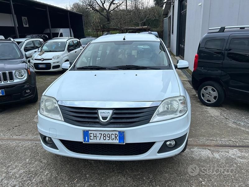 Usata Dacia Logan MCV Ambiance 87 CV (63 kW) 2011 Bianco Station wagon