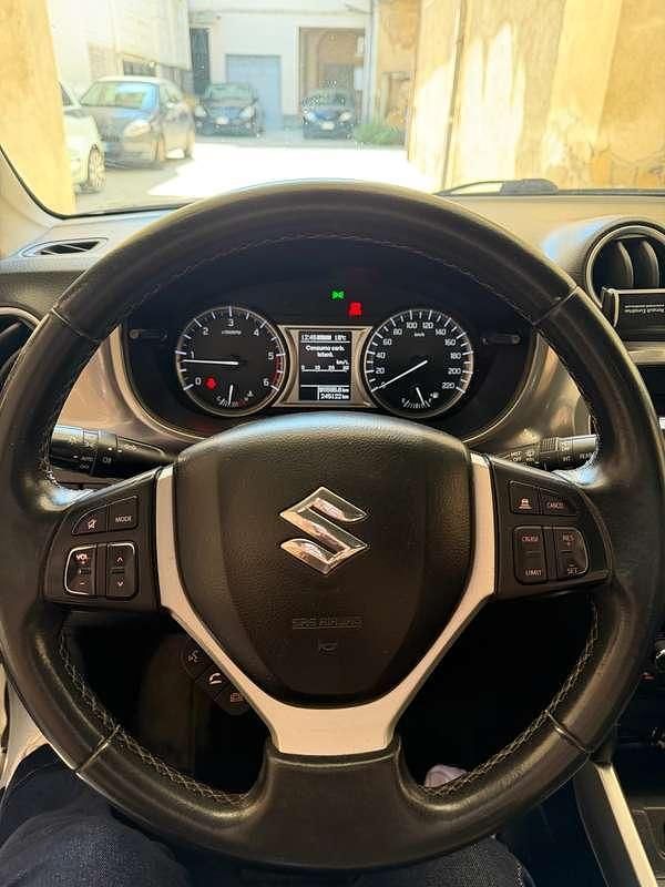 Usata Suzuki Vitara 120 CV (88 kW) 2015 Bianco SUV
