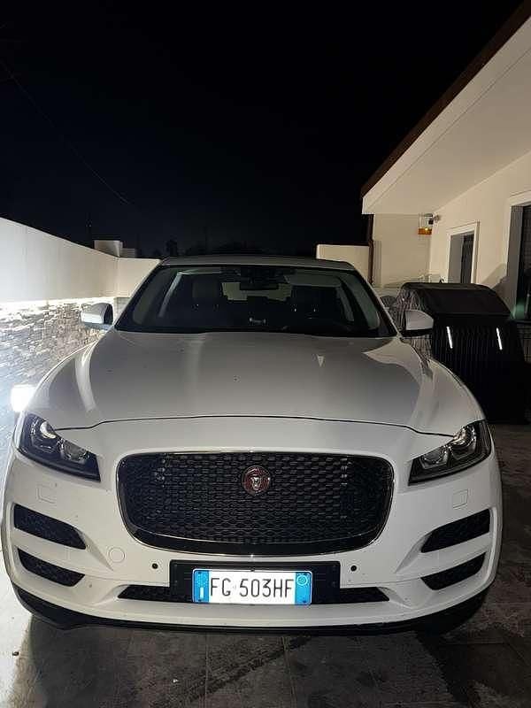 Usata 2017 Jaguar F-Pace Prestige SUV | 17.000 € (Super prezzo) - Immagine 1/4