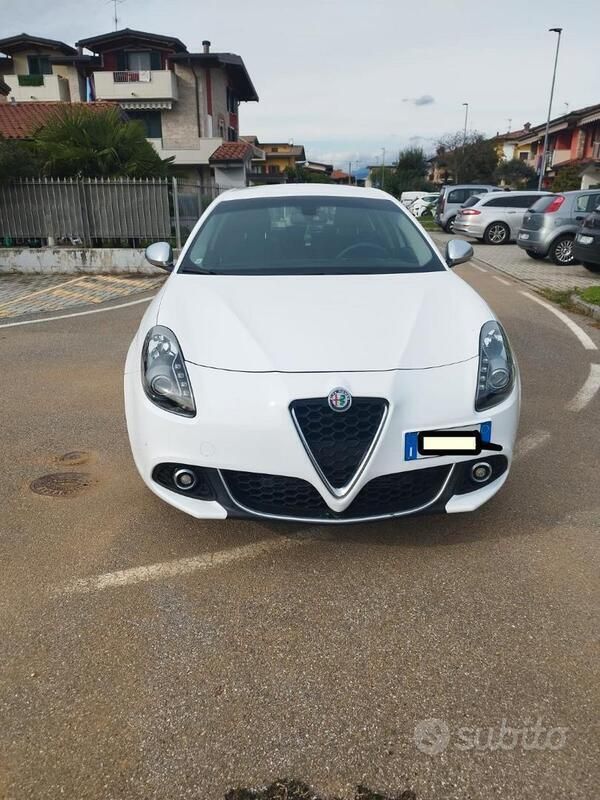 Usata Alfa Romeo Giulietta 120 CV (88 kW) 2020 Bianco Utilitaria
