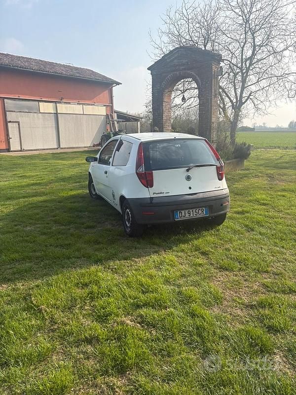 Usata Fiat Punto 2007 Bianco Utilitaria