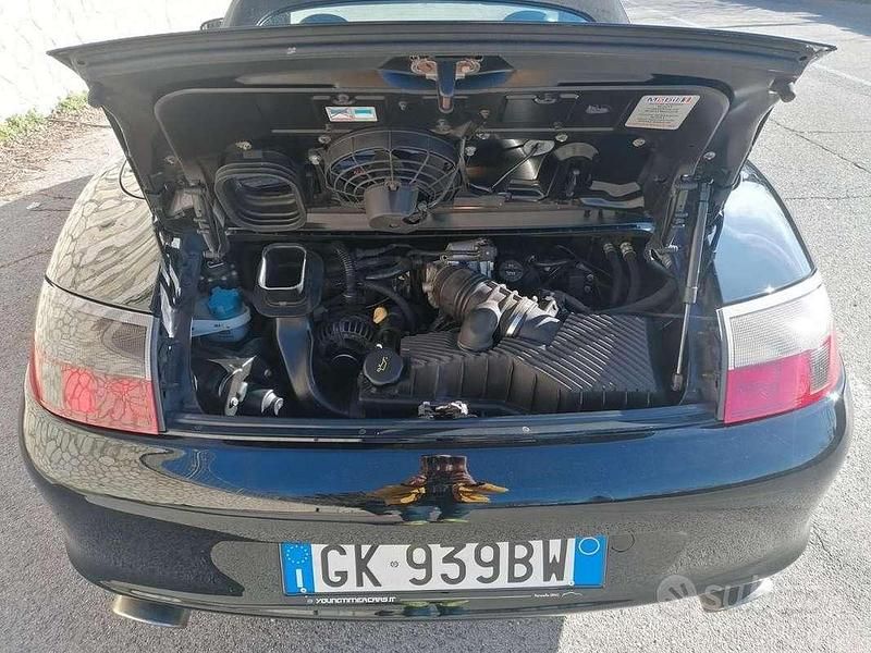 Usata Porsche 911 Carrera Cabriolet 320 CV (235 kW) 2003 Cabrio