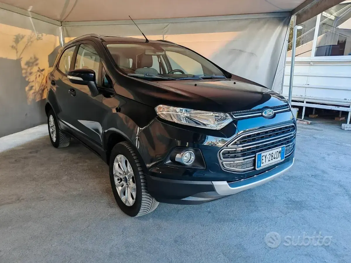 Usata Ford Ecosport Titanium 90 CV (66 kW) 2015 Nero SUV